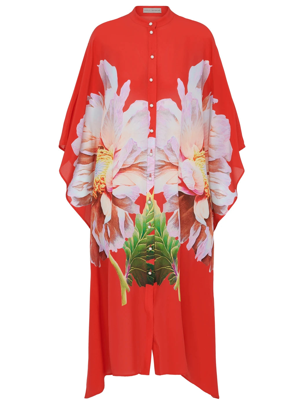 Marcel Ostertag Damen-Kaftan aus Seide in Orange mit großflächigem Blütenmotiv, Stehkragen und Perlenknöpfen, Vorderansicht.