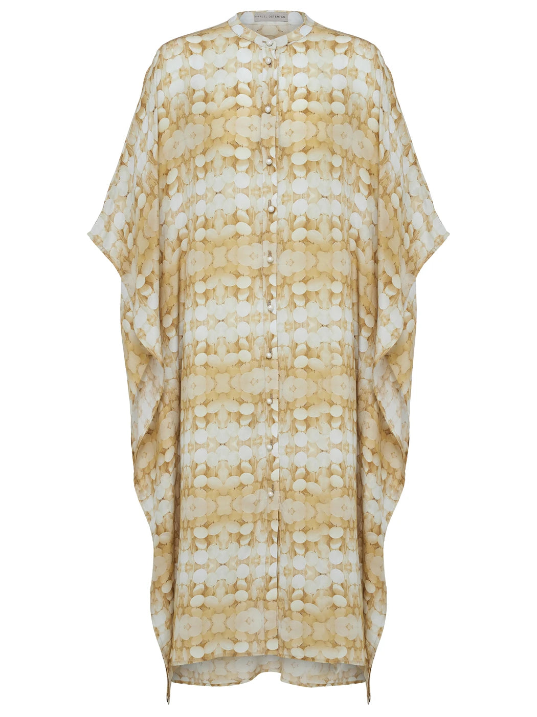 Marcel Ostertag Damen-Kaftan in Creme-Beige mit Perlmutt-Print und Perlmuttknöpfen, Vorderansicht.
