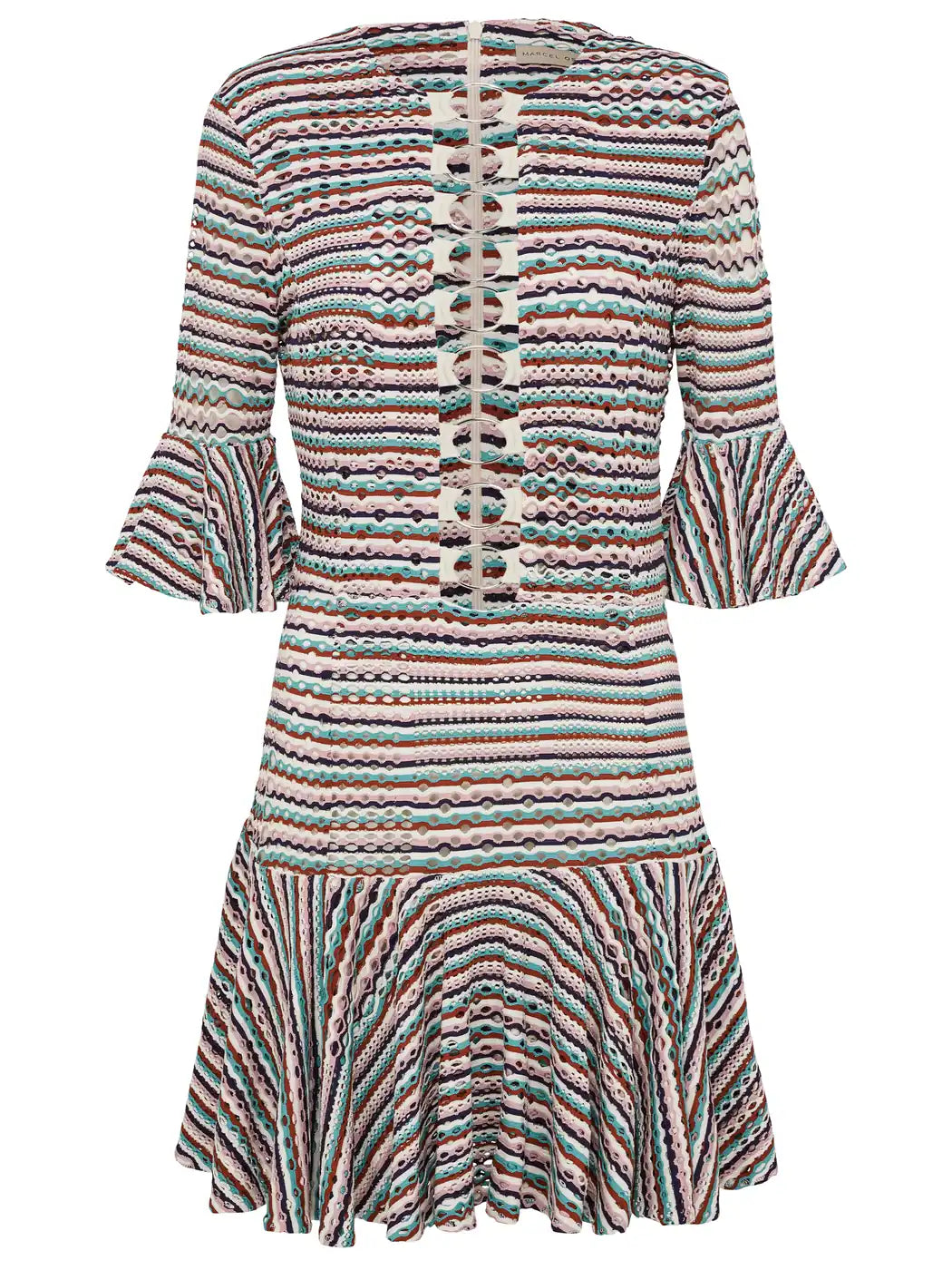 Marcel Ostertag Damen-Strickkleid mit Loch- und bunten Streifenmuster in Weiss, Türkis, Rosa, Braun und Schwarz, kurze Volantärmel und ausgestellter kurzer Saum, dazu Ringdetails auf Brusthöhe, Vorderansicht.