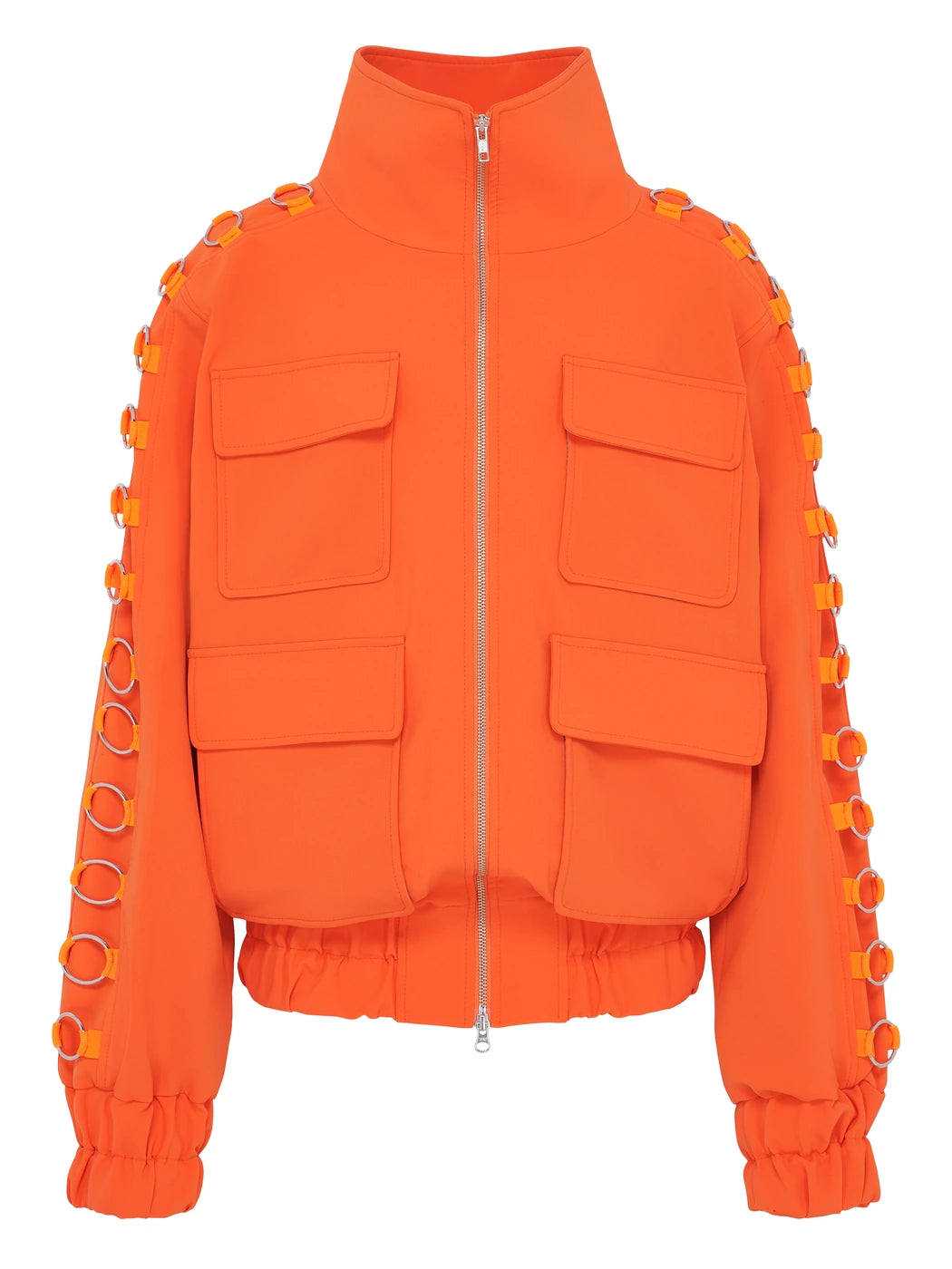 Marcel Ostertag Herren-Bomberjacke in Orange mit Metallringen in Silber an den Ärmeln und aufgesetzten Taschen, Vorderansicht.