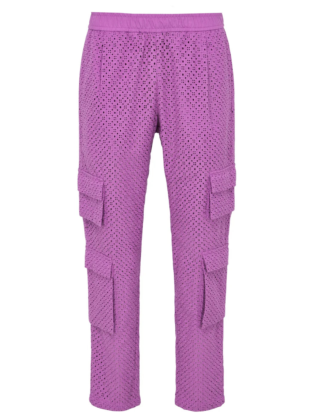 Marcel Ostertag Unisex-Cargohose aus Lochmuster-Baumwolle in Lila, elastischer Bund und seitliche Cargotaschen, Vorderansicht.