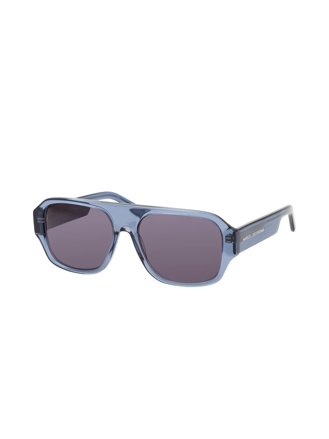 Marcel Ostertag Unisex-Sonnenbrille Ghaala in transparent Blau, quadratische Acetat-Vollrandfassung mit grauen Gläsern, Dreiviertelansicht